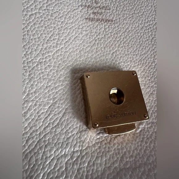 Louis Vuitton Blanche BB Monogram Empreinte Celeste Crossbody Bag - Picture 9 of 16